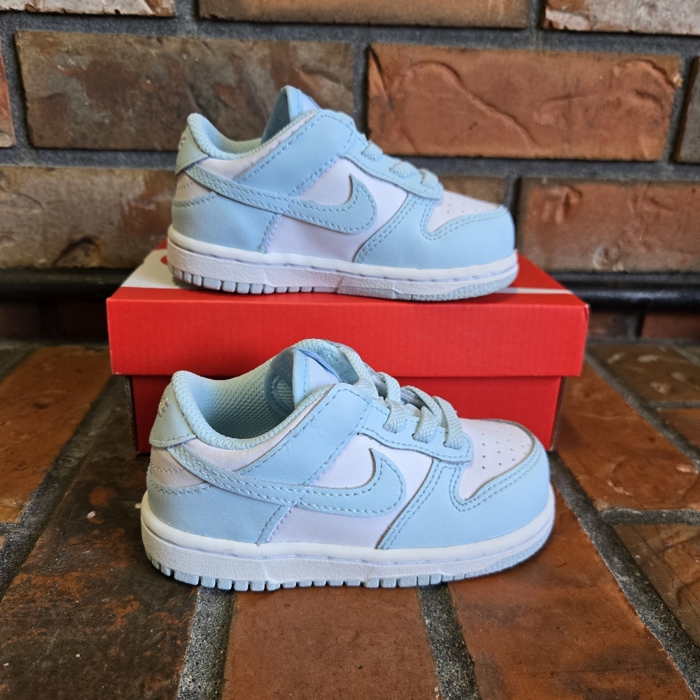 Nike Dunk Low Glacier Blue